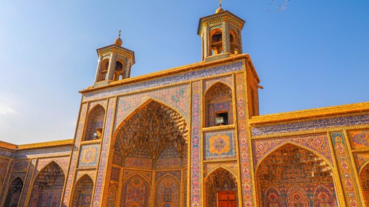 pink-mosque-iran-blog-travel-shiraz-nasir-ol-molk